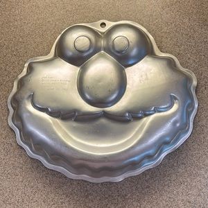 Wilton 2002 Elmo Cake Pan model 2105-3461 Sesame Workshop birthday baker